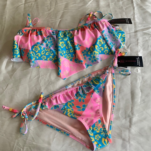 Other - NEW 2 piece, Tropical flare suit Jr.’s